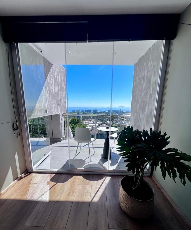 4 Bedroom Property for Sale in Green Point Western Cape